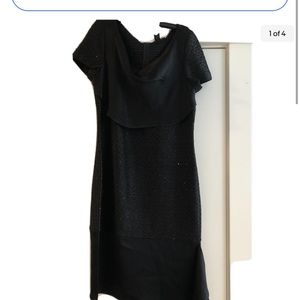 St John’s Dress  Caviar K12TOG1 Size 4 Nwt Retail $1395